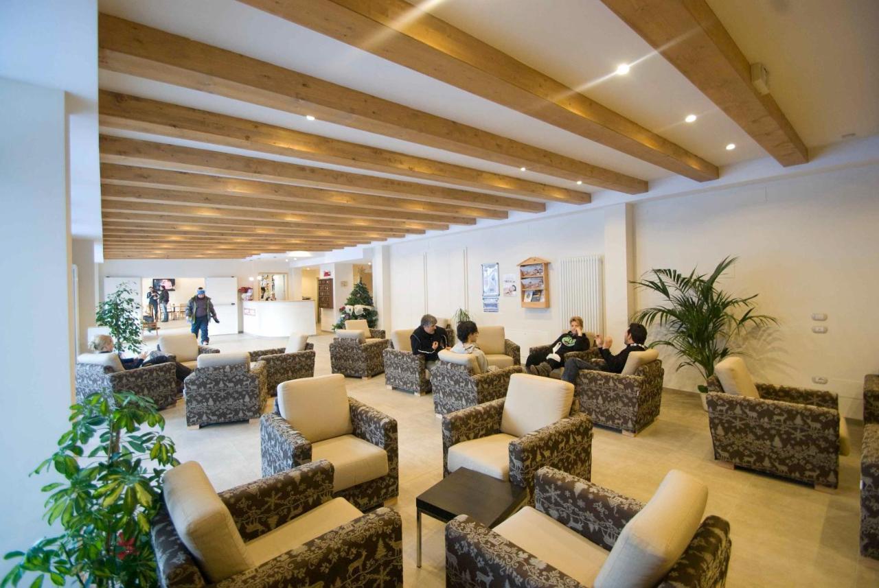 Hotel Polsa - Azzurro Club Brentonico Exterior photo